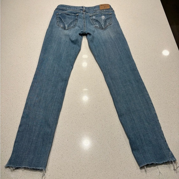 Hollister Blue Straight Distressed Jeans, size 25 x 31 - Picture 4 of 8